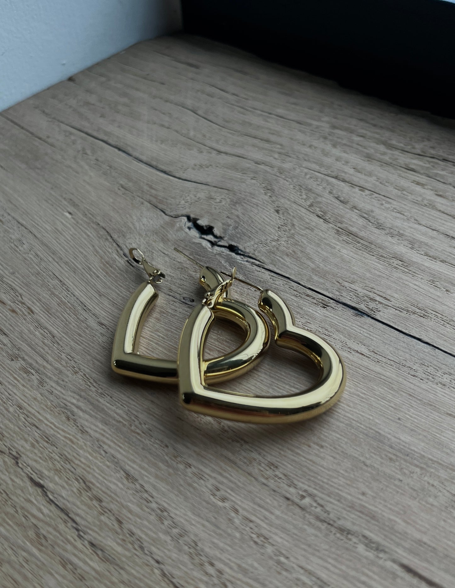 HART OORBELLEN GOUD