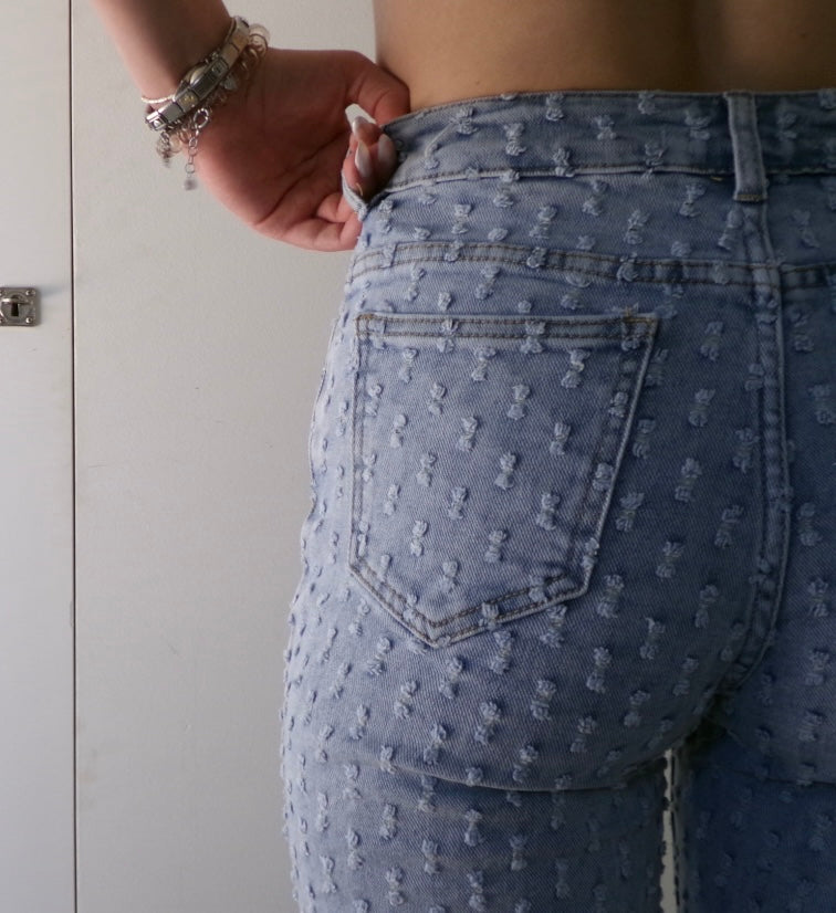 STRAKKE JEANS STRAIGHT LEG MET EFFECT