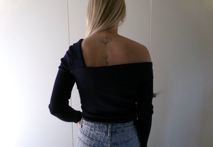 OFF SHOULDER TOP LANGE MOUWEN