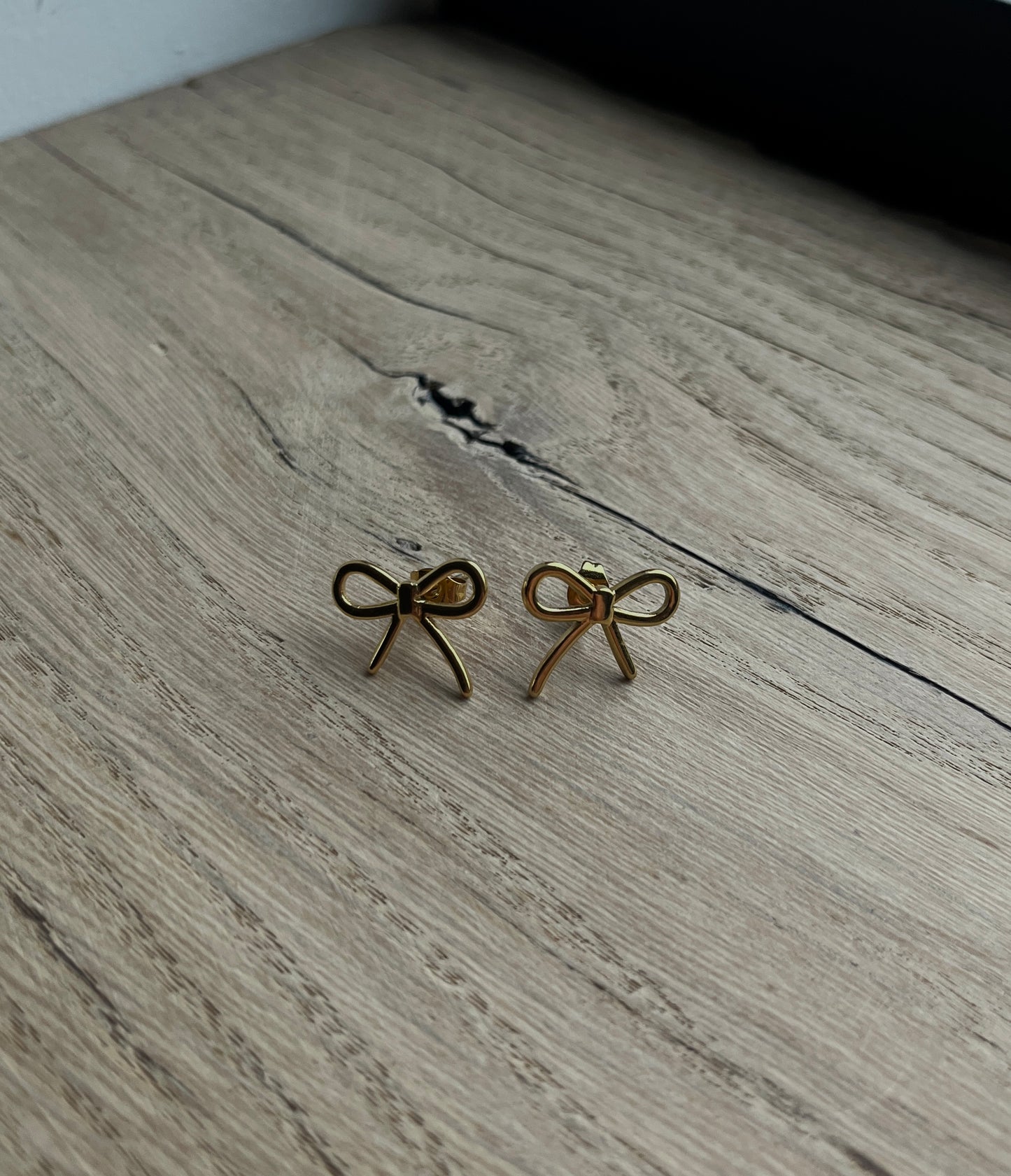 STRIKJES OORBELLEN